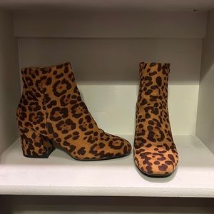Leopard boots